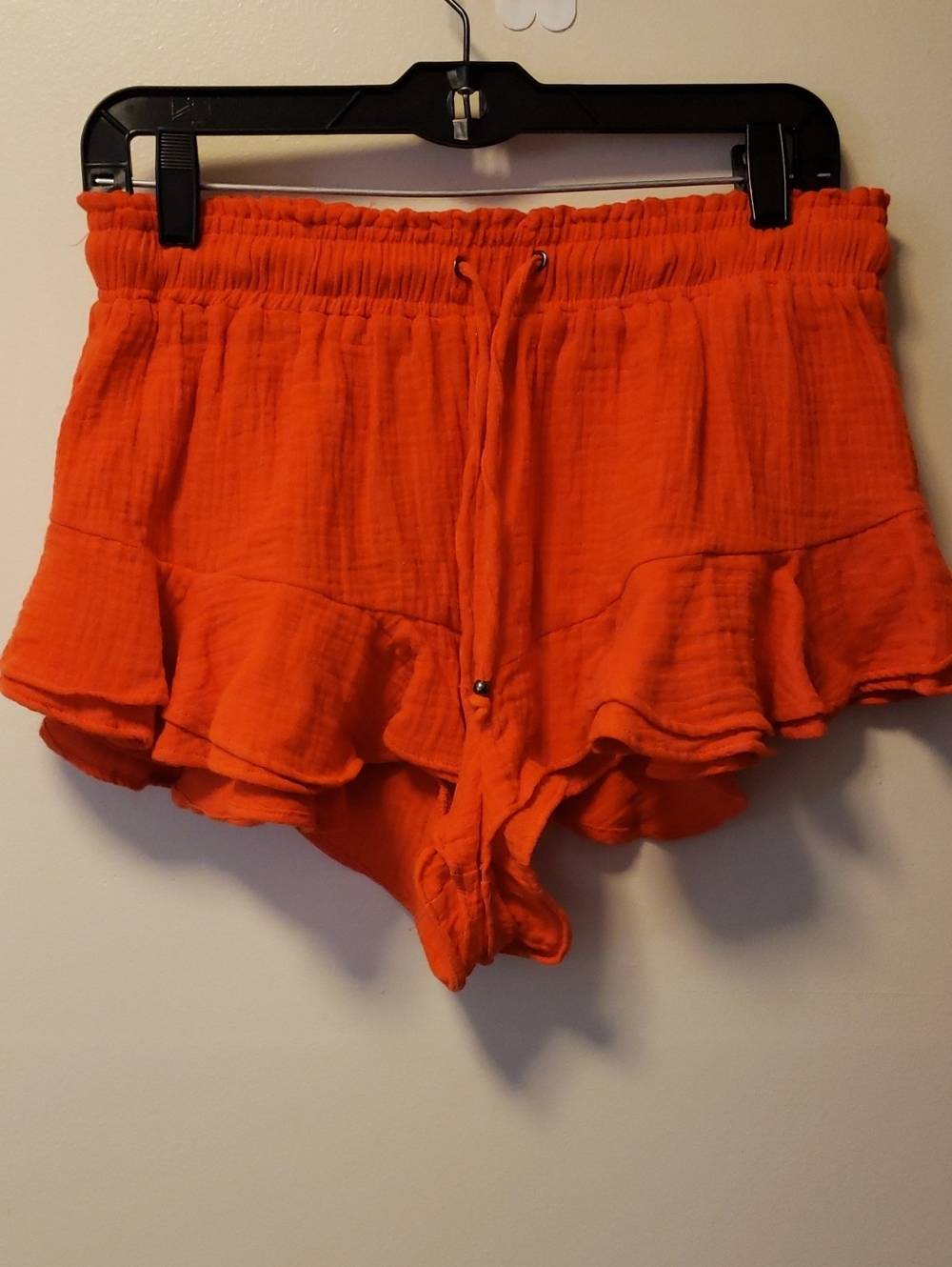 NWT Windsor Ruffled Stretch Waist Drawstring Shorts - Orange